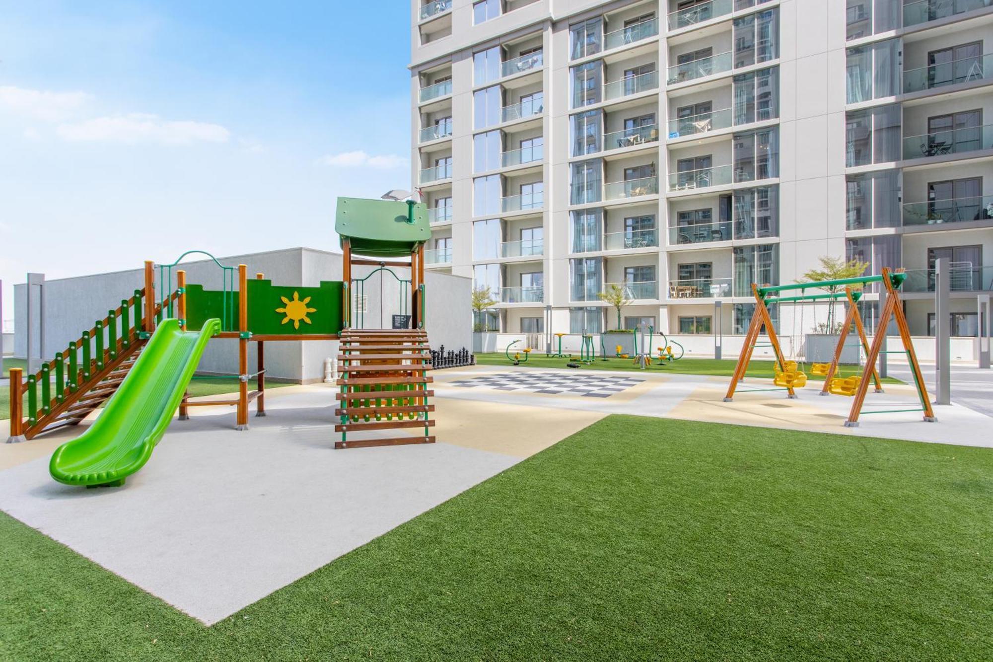 Stay By Latinem Luxury 1Br Plus Study Holiday Home Cv A2712 Near Downtown ドバイ エクステリア 写真