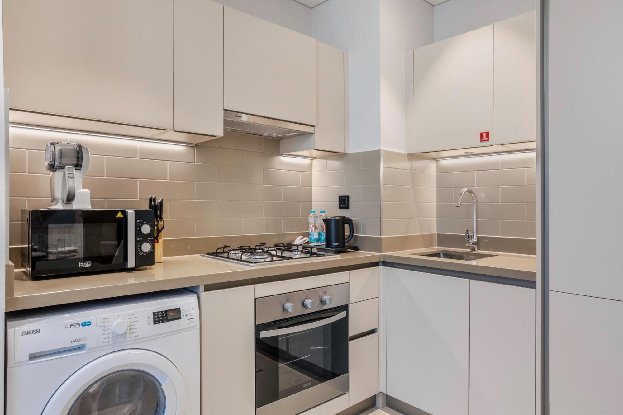Stay By Latinem Luxury 1Br Plus Study Holiday Home Cv A2712 Near Downtown ドバイ エクステリア 写真